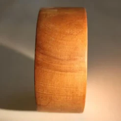 Gros palet bois teinté pour Trou Madame