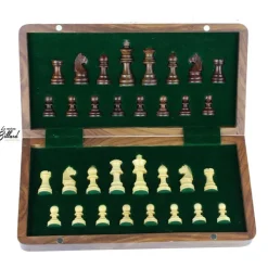 jeu d'échec marqueté. Déco et ludique !