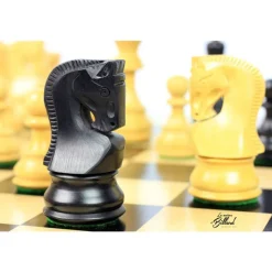 Jeu d’échecs Zagreb, 40 cm en Finition ébène et buis, marqueterie haut de gamme