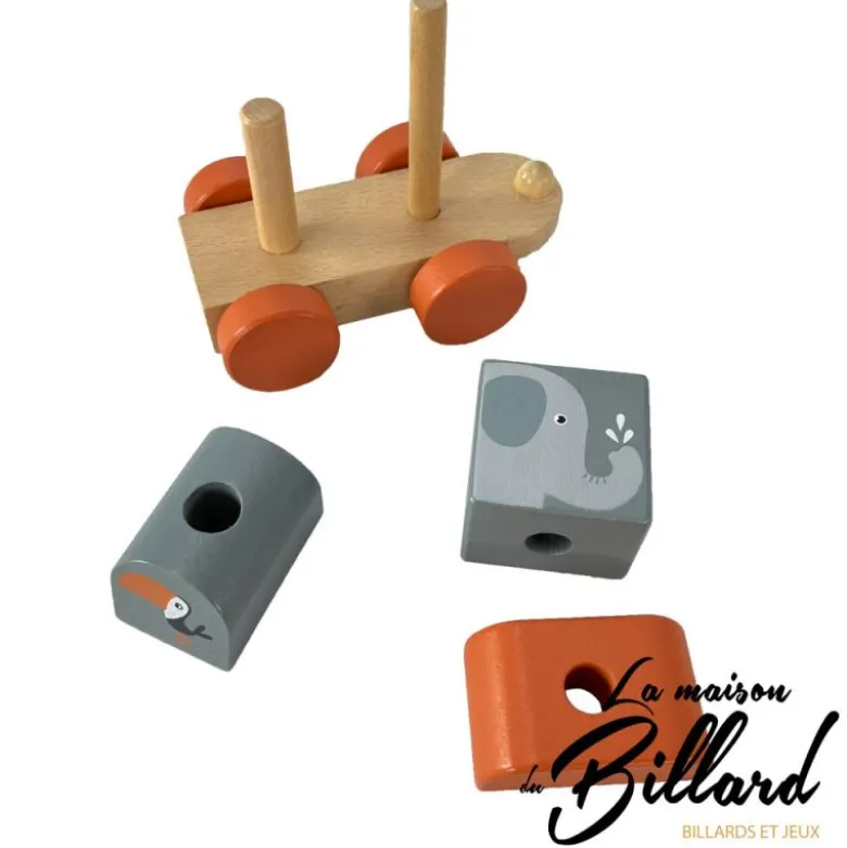 Train en bois bébé : un jeu de construction pour développer la motricité fine de votre enfant